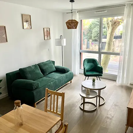 Proche De Paris Et Versailles Apartament